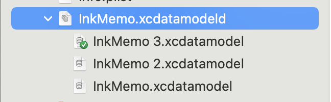 Xcode project selecting a newly created Core Data model version